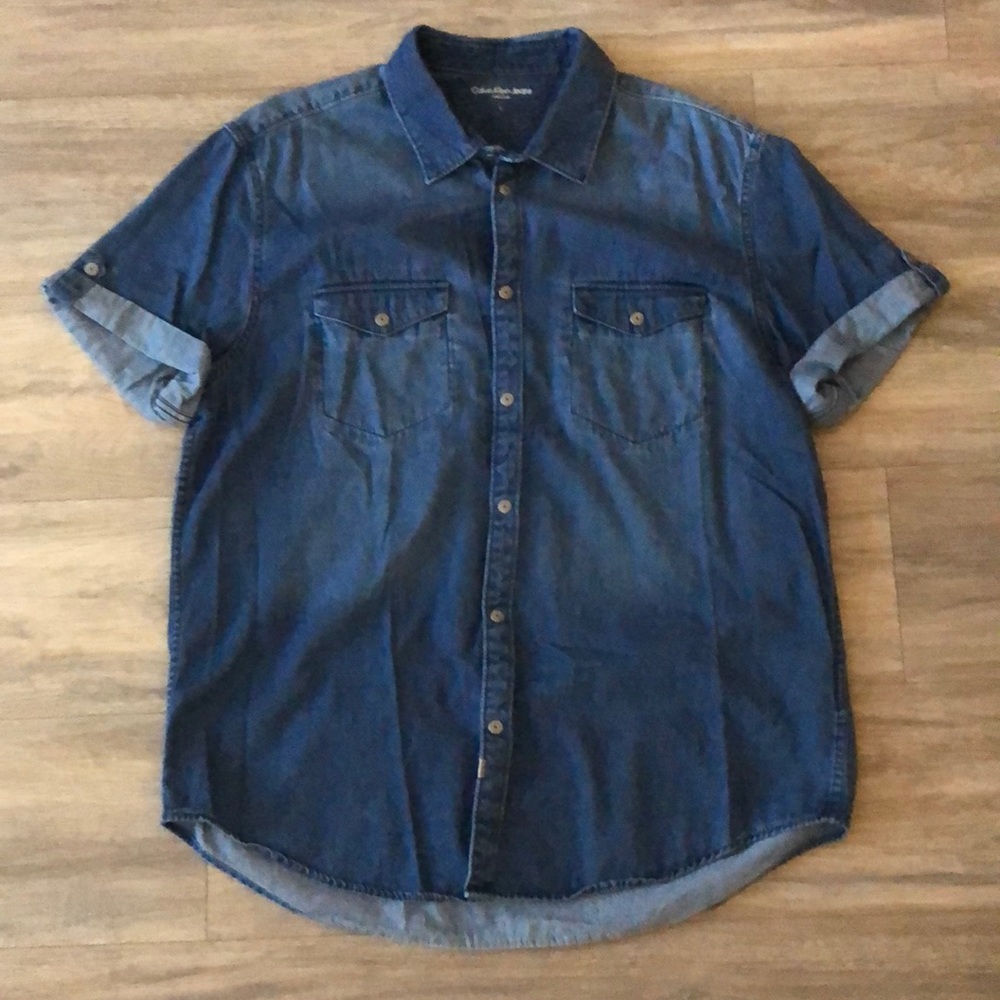 Calvin Klein Jeans Short Sleeved Button-Up